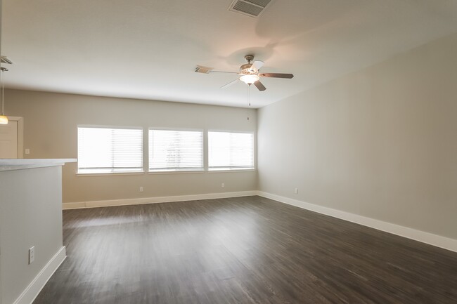 Building Photo - 20914 Walder Ct