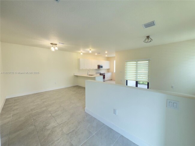 Foto del edificio - 8317 NW 45th St