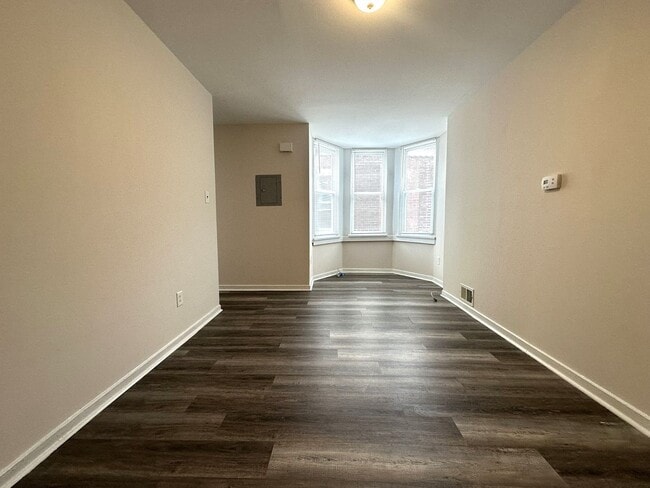 Building Photo - 3037 Frankford Ave