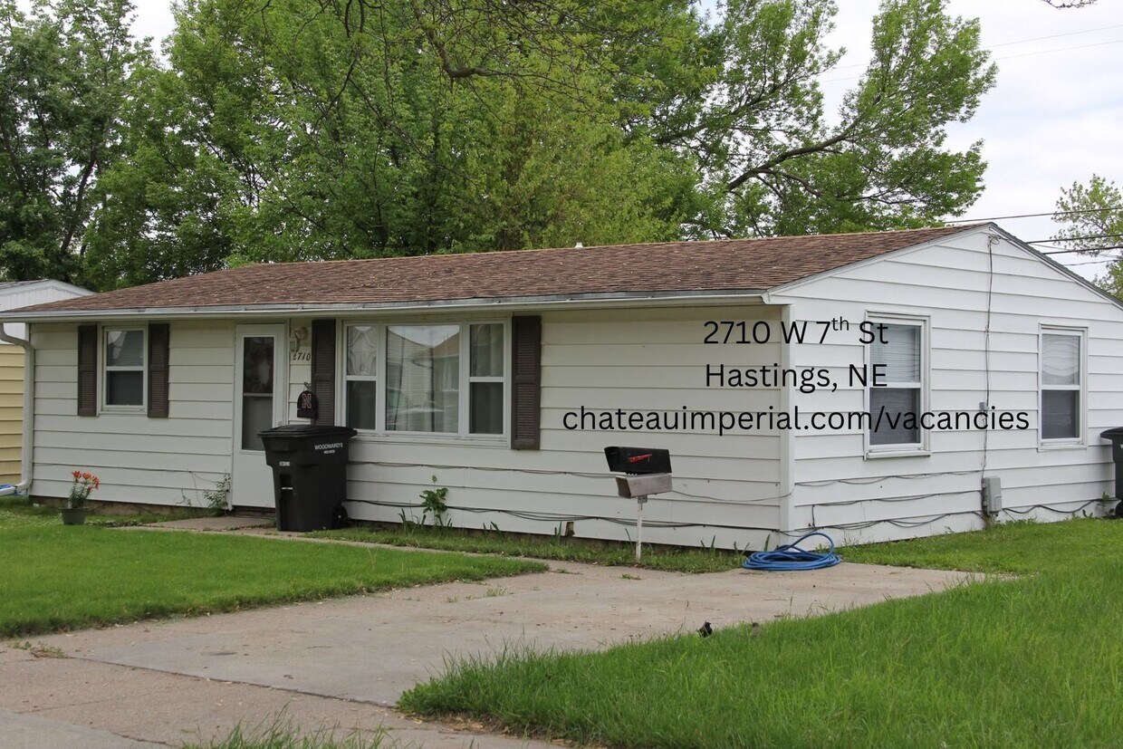 Primary Photo - 2 bedroom 1 bathroom house