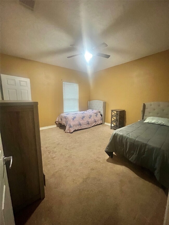 Foto del edificio - 2734 Duncan Dr