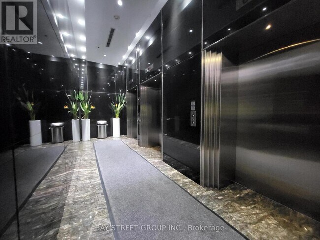 Building Photo - 50 Absolute Ave