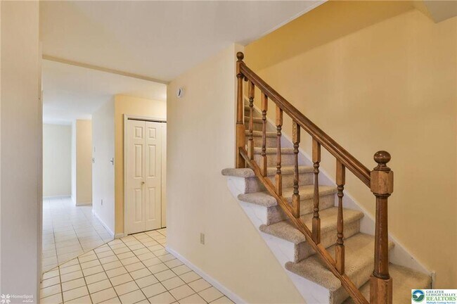 Building Photo - 4059 Wedgewood Rd