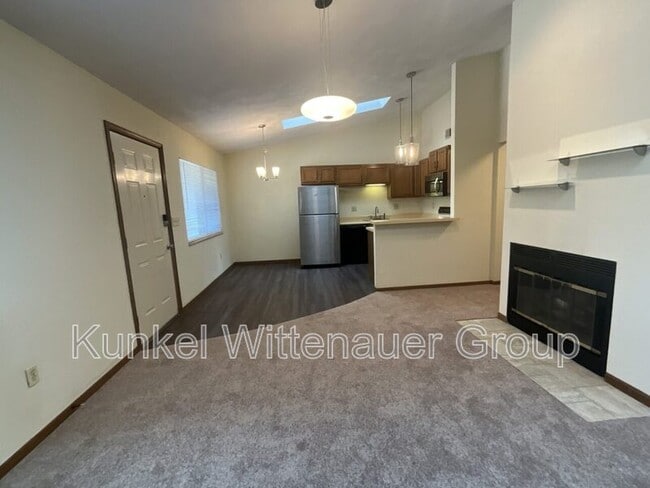 Building Photo - 166 Eagle Ridge