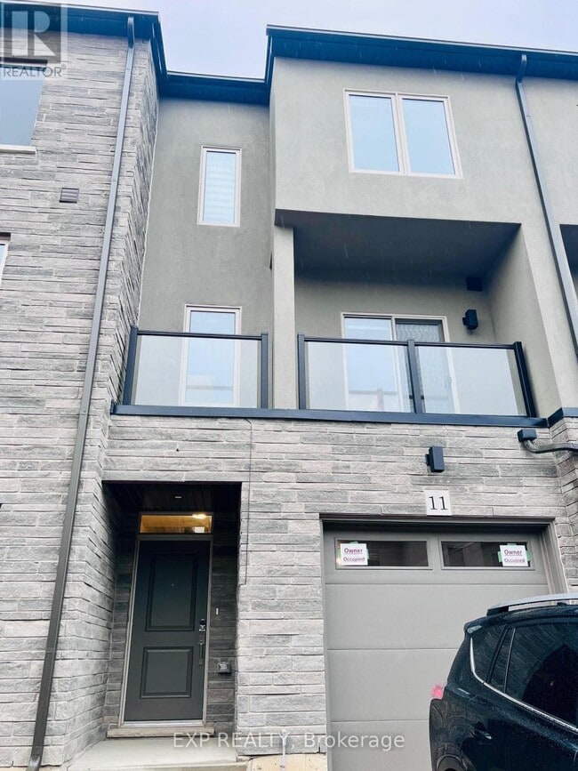 Building Photo - 11 BayBerry Ln