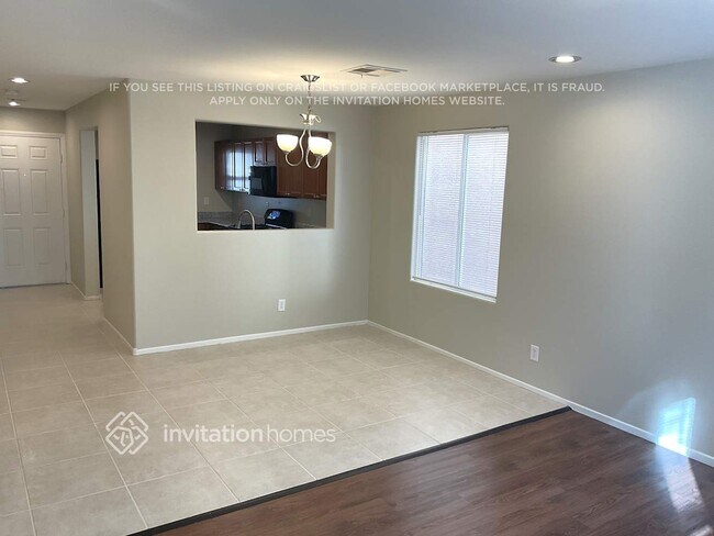 Building Photo - 10619 Gibbous Moon Dr