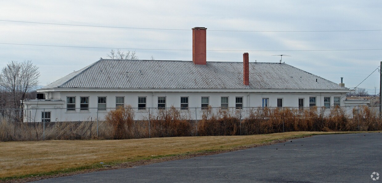 Building Photo - 720 N 14th St