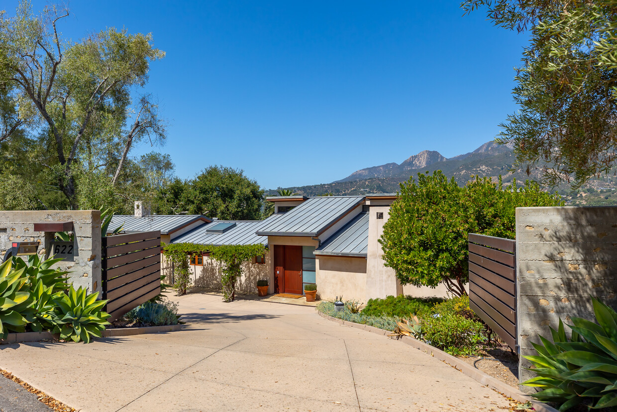 Foto principal - 622 Cowles Rd