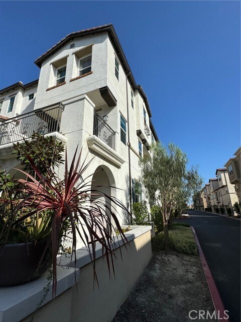 Building Photo - 601 Shadowbrook