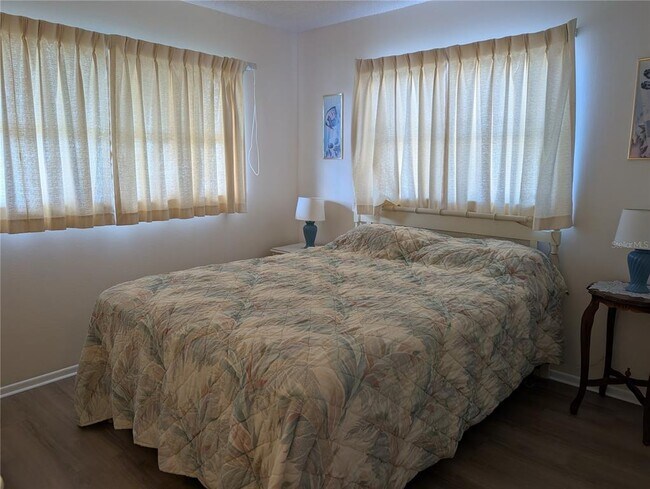Foto del edificio - 4450 93rd Terrace