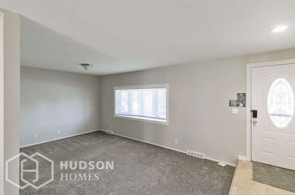 Building Photo - NOW AVAILABLE! 1543 Lehigh Station Rd, Hen...
