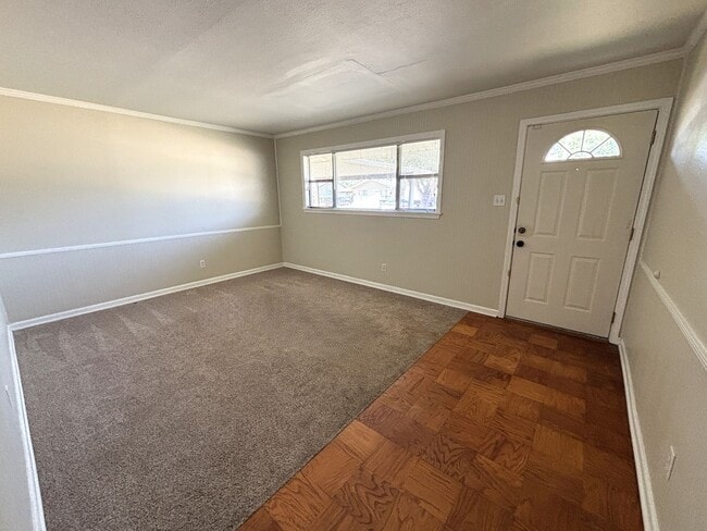 Building Photo - GREAT STARTER HOME IN CENTRAL BOSSIER