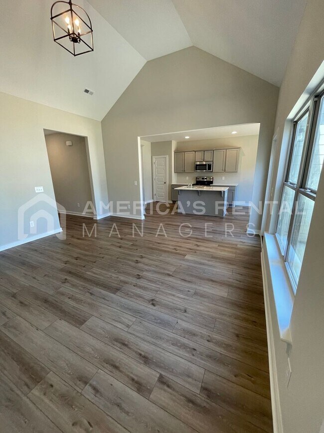 Building Photo - Home for Rent in Cullman, AL!! View with 4...