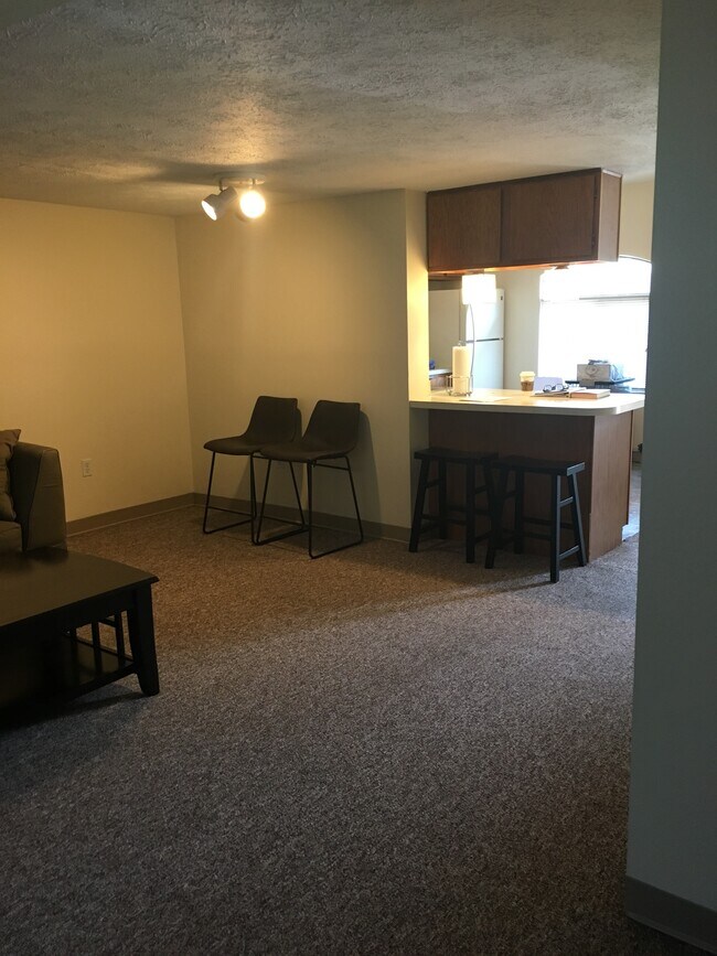 Área de comedor - 3268 Niagara Sq