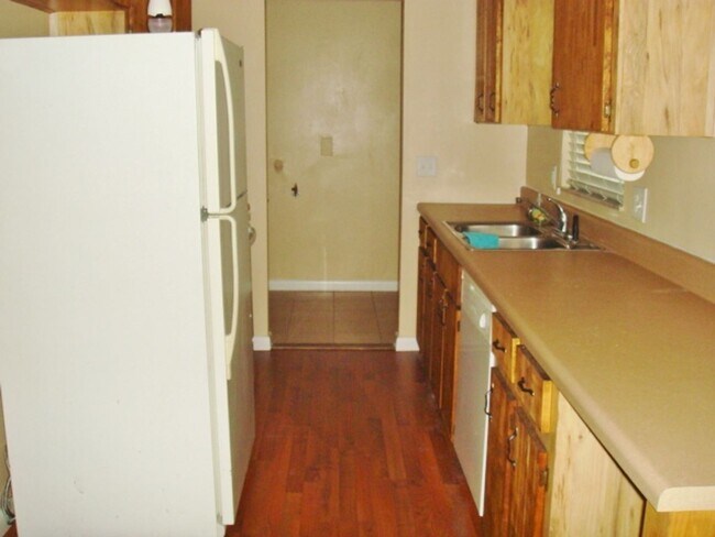 Building Photo - 3 br, 2 bath House - 1941 NE 80th St
