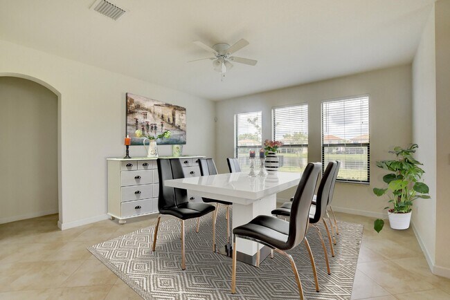 Building Photo - 8885 Sea Chase Dr