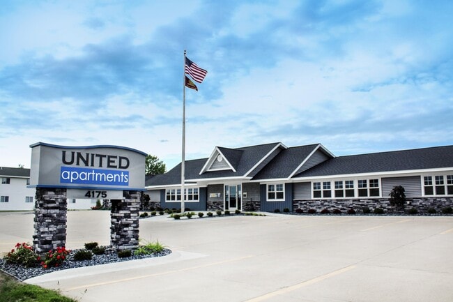Building Photo - 4171 Bluegrass Rd