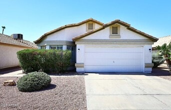 Building Photo - 4331 E Siesta Ln
