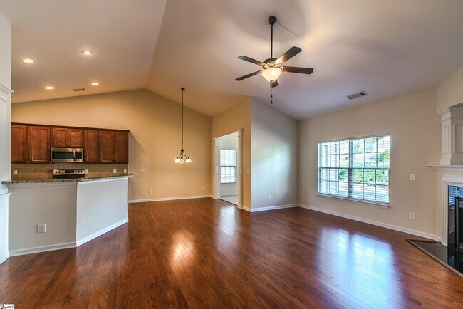 Foto del edificio - 12 Carter Run Ct