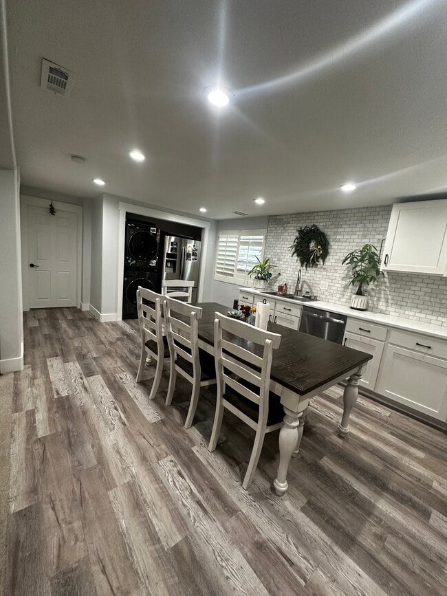 Photo - 11660 E Olive Berry Ln (Draper, UT) Apartment