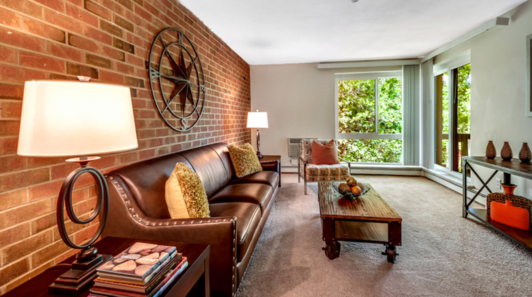 Living Room - Queen Annes Gate Apartments