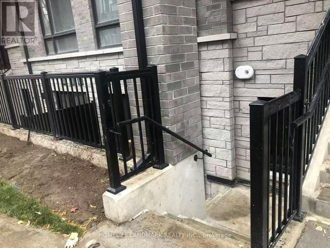 Photo du bâtiment - 113 Marydale Ave