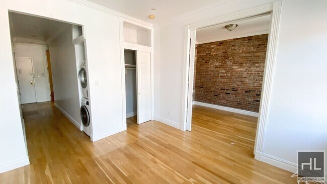 Building Photo - East 18th Street