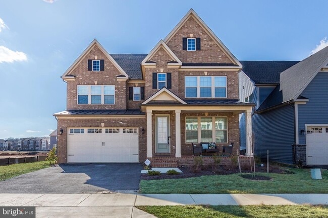 Building Photo - 6547 Clubhouse Dr
