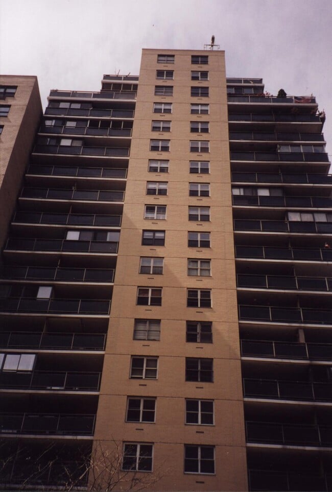 East facade - Gramercy Spire Apartments