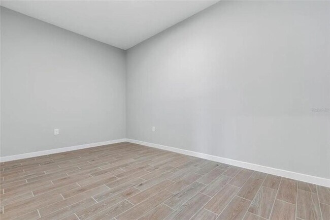 Building Photo - Brand New Townhome Overlooking the 15th Fairway