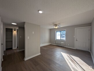 Building Photo - 221 Laurel Steet