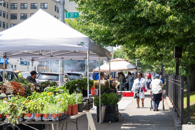 Kings County Hospital Market is a convenient stop in East Flatbush.