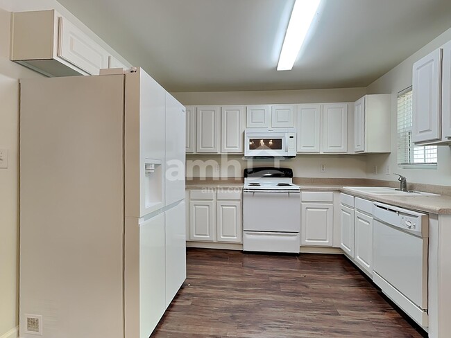 Foto del edificio - 1209 Plexor Ln