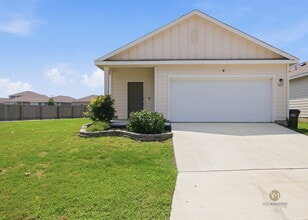 Building Photo - 5625 Pearl Mdw