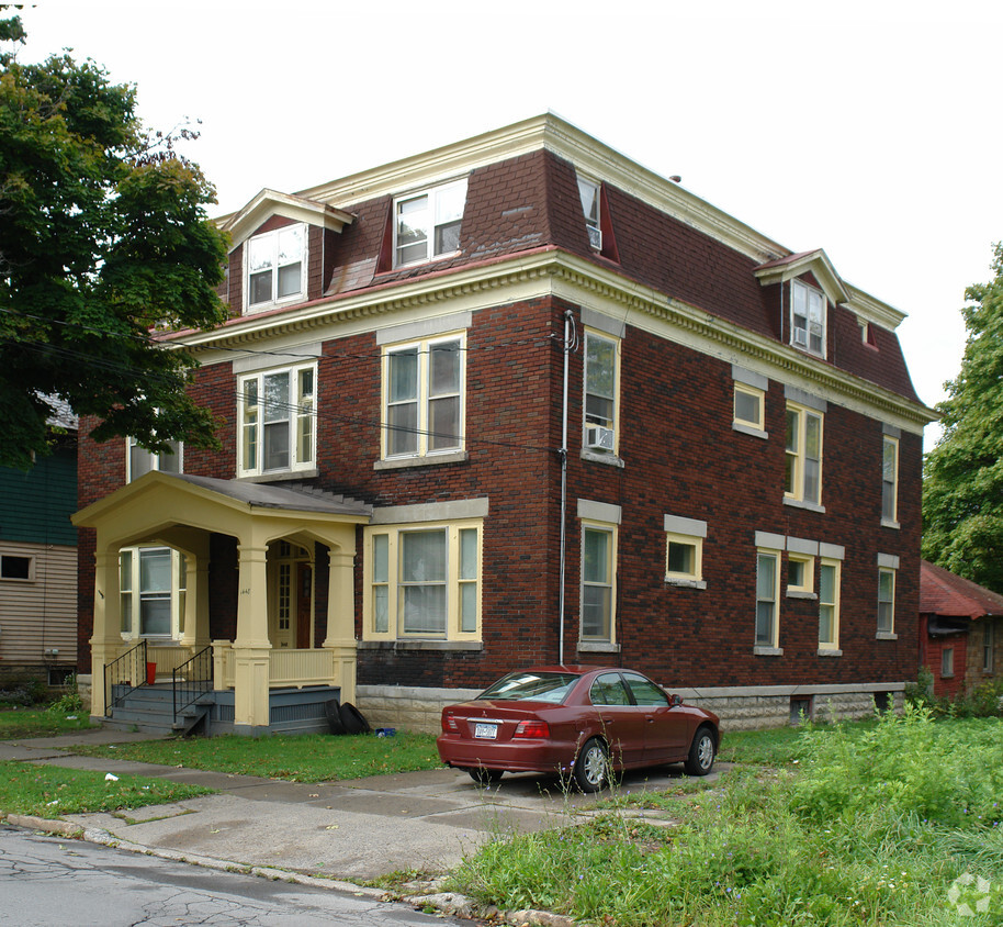 Foto principal - 1448 Kemble St