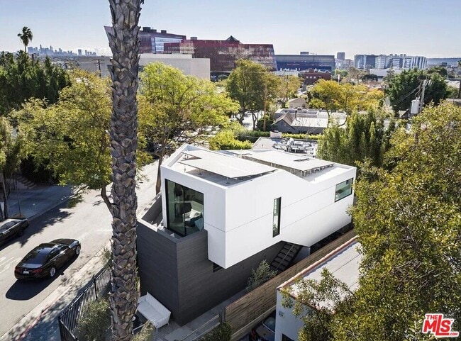 Foto del edificio - 855 Hilldale Ave