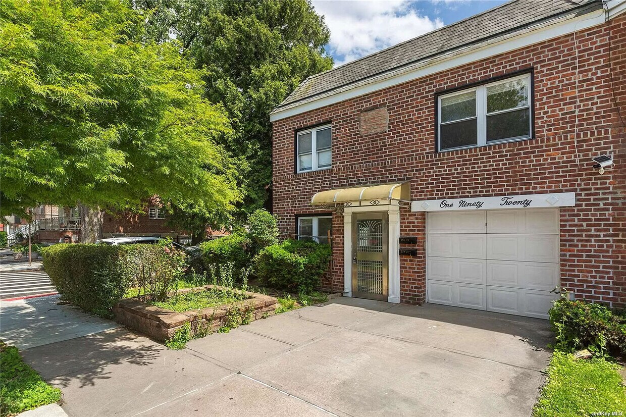 Foto principal - 36-20-120 190th St