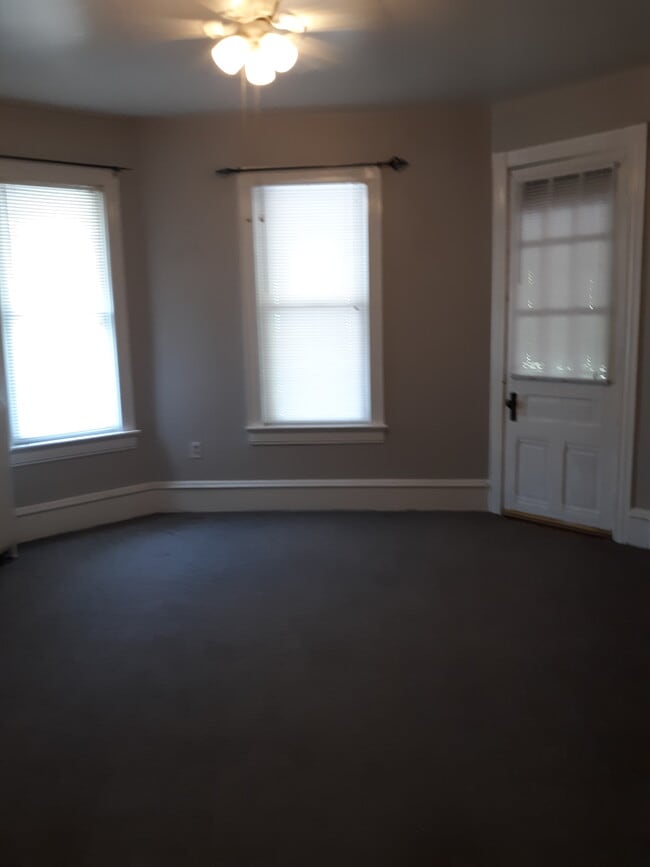 Living room - 414 Walnut St