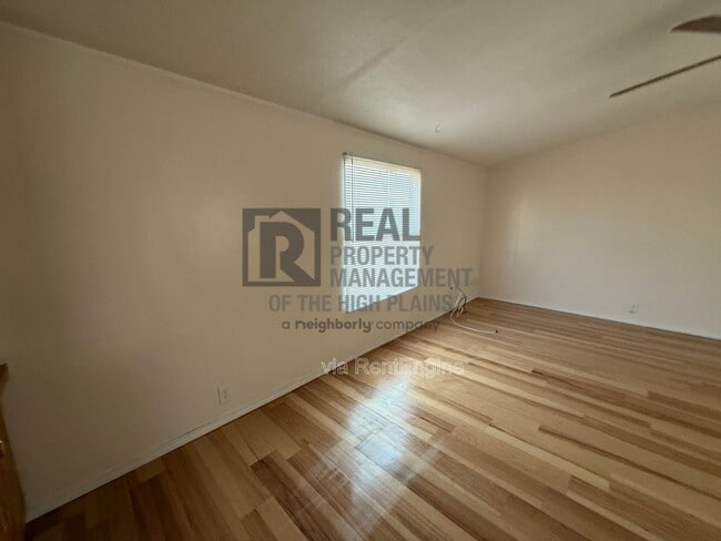 Foto del edificio - 8230 Upton Rd