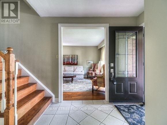 Building Photo - 15 Kathrose Dr