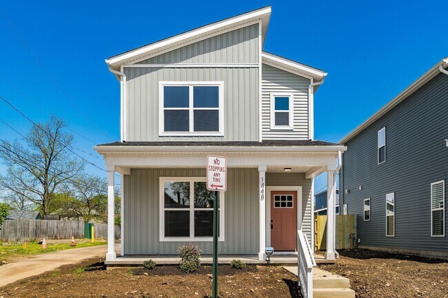 Foto del edificio - 1448 Wendell Ave