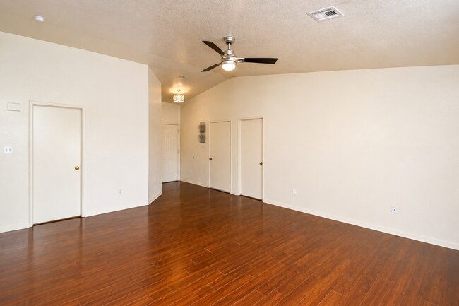 Building Photo - 6146 E 41st Pl