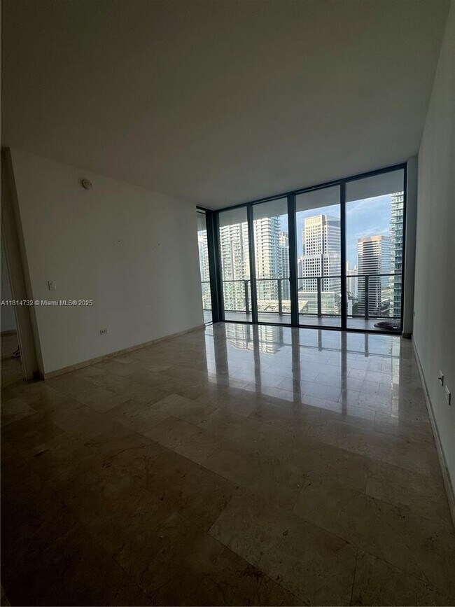 Foto del edificio - 88 SW 7th St