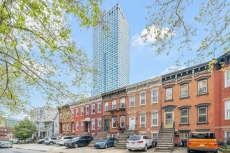 Building Photo - 55 Van Reipen Ave