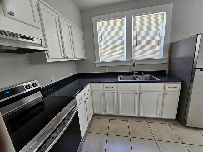 Foto del edificio - 1408 N Fort Harrison Ave