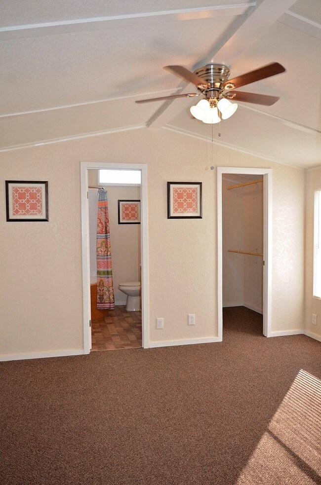 Foto del edificio - 10512 County Road 1020