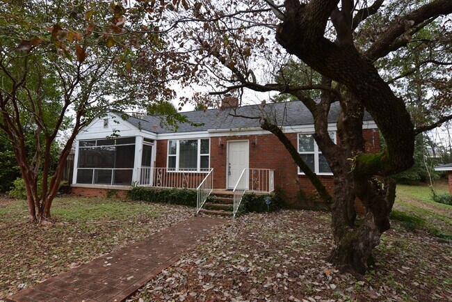Front - 1133 Carolina Ave