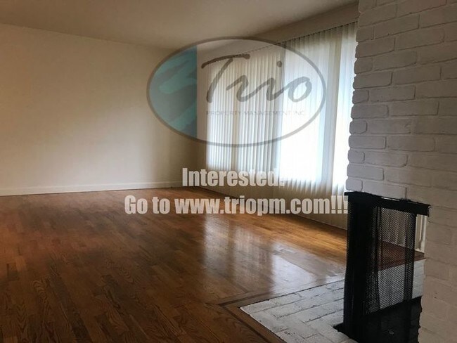 Foto del edificio - 2199 Woodacres Dr