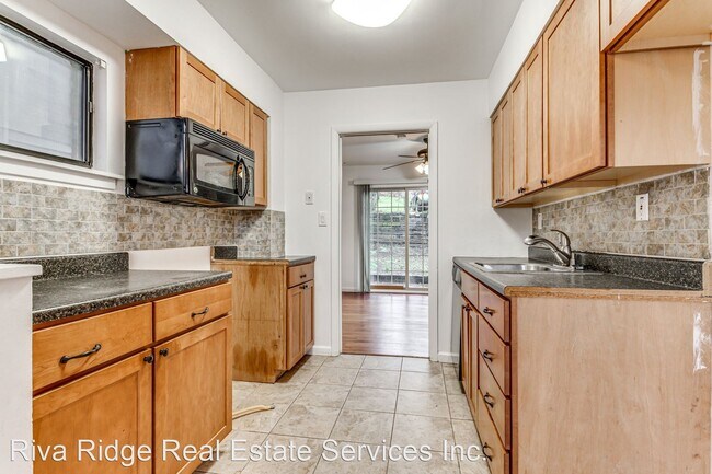 Building Photo - 3 br, 1.5 bath House - 524 Atlantic Avenue