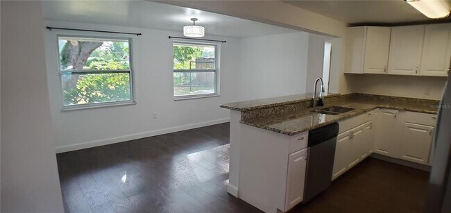 Foto del edificio - 3215 Corey Rd